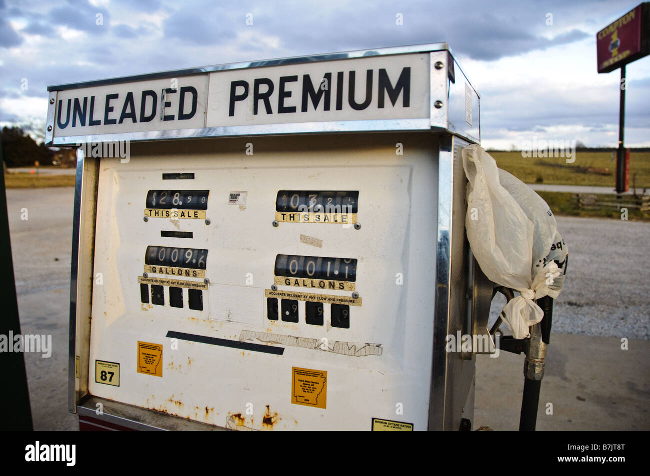 Out business gas station hi res stock photography and images Alamy Out business gas station hi res stock photography and images Alamy