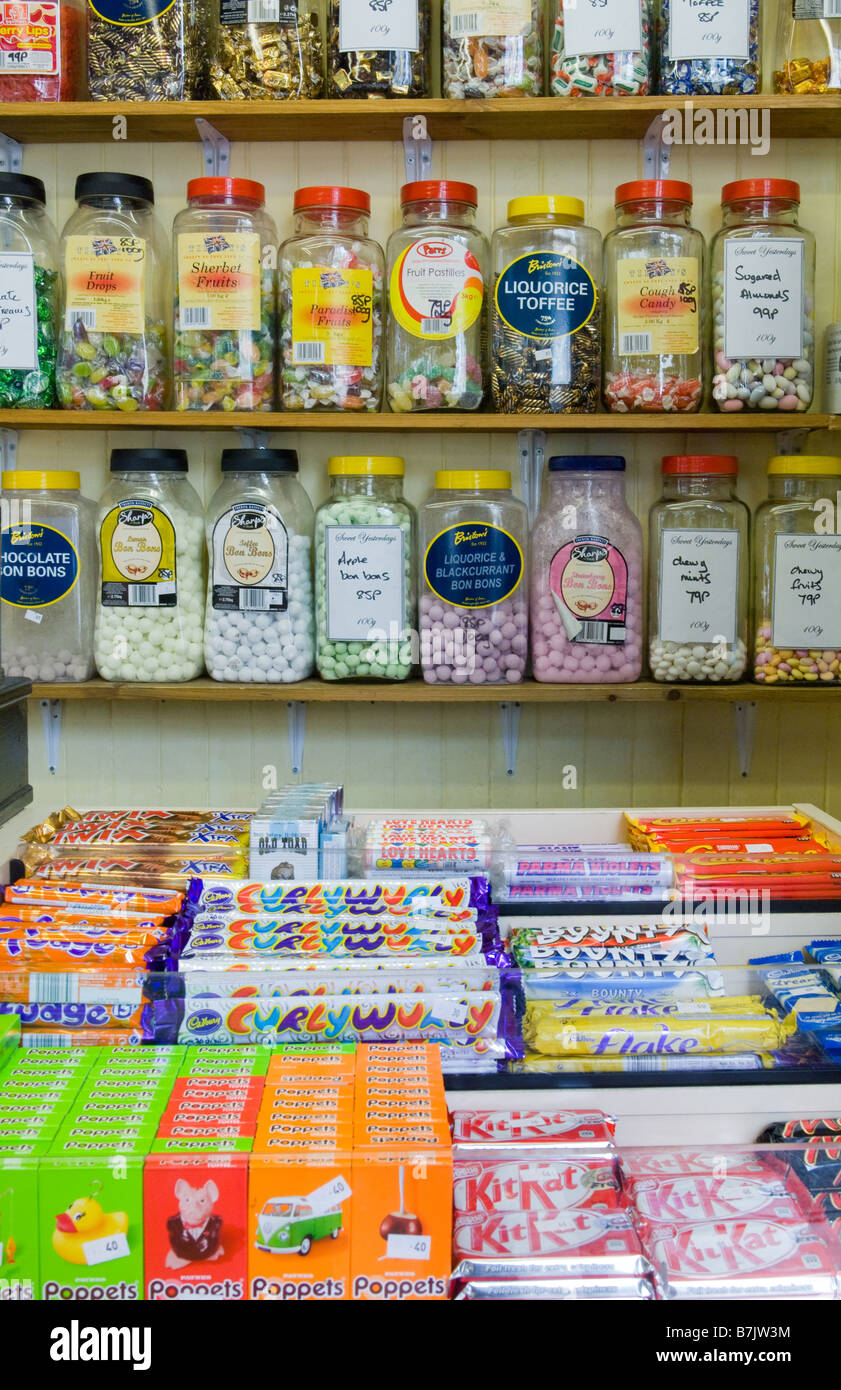 Jar sweets for sale by the weight in Sweet Yesterdays, a sweet shop in Broadstairs, Kent Stock Photo