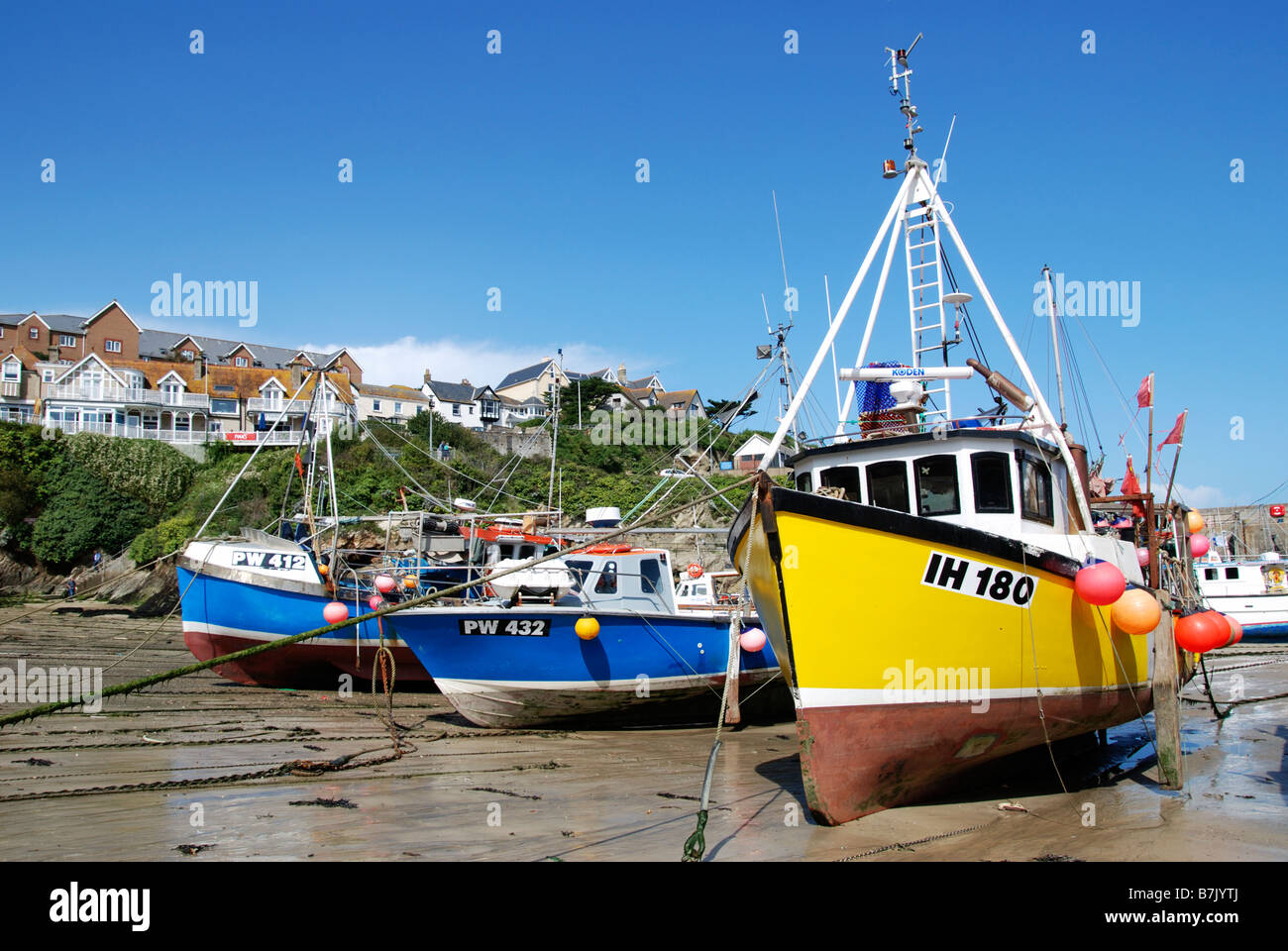 Fishing boat in harbour newquay hi-res stock photography and images - Alamy