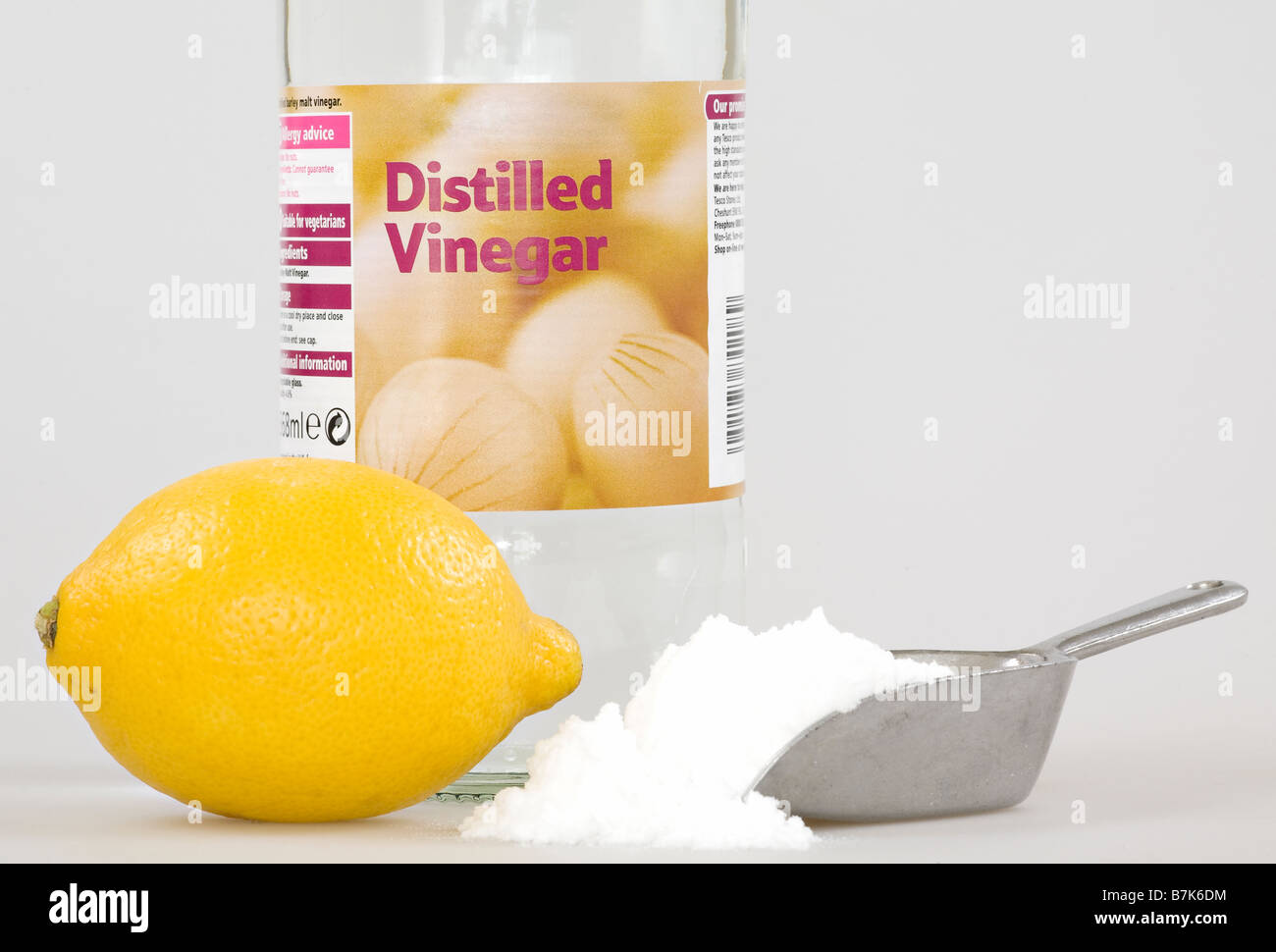 Vinegar baking soda and lemon Stock Photo