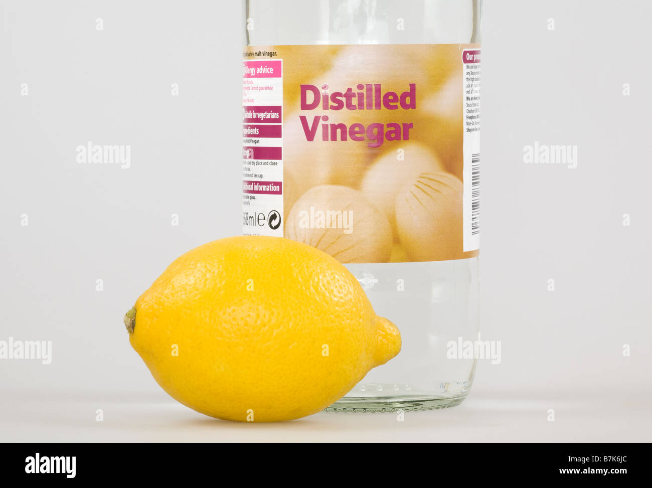 Distilled white vinegar hires stock photography and images Alamy