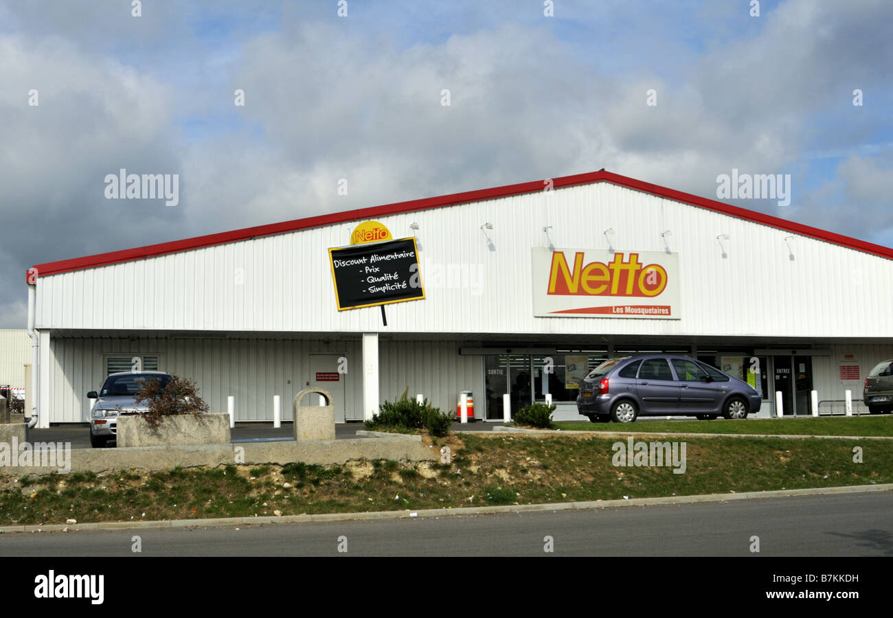 Netto discount food supermarket France Stock Photo