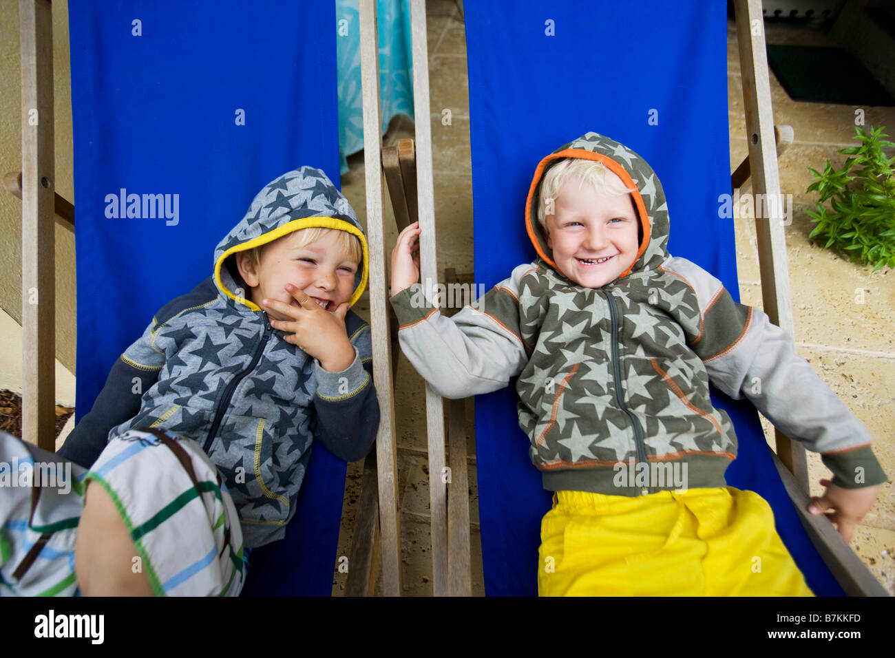 Summer portrait of two small boys hi-res stock photography and images ...