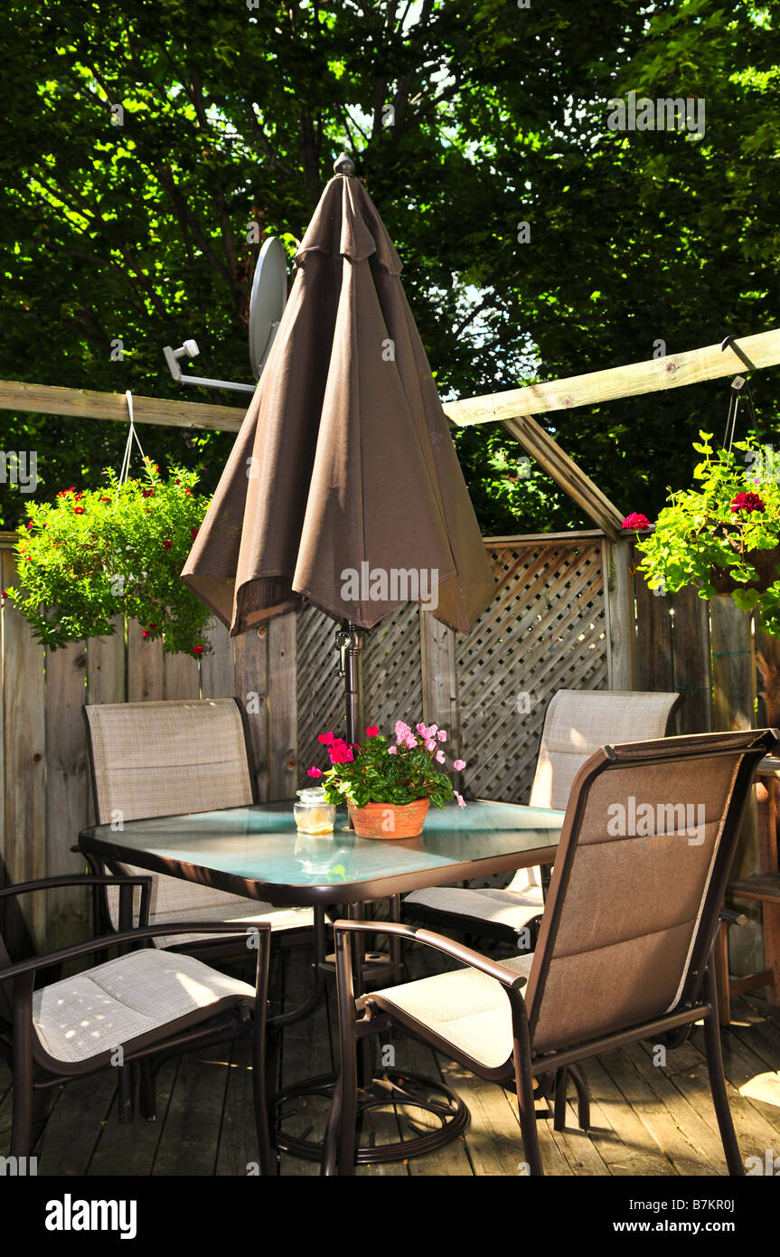Deck furniture hi-res stock photography and images - Alamy