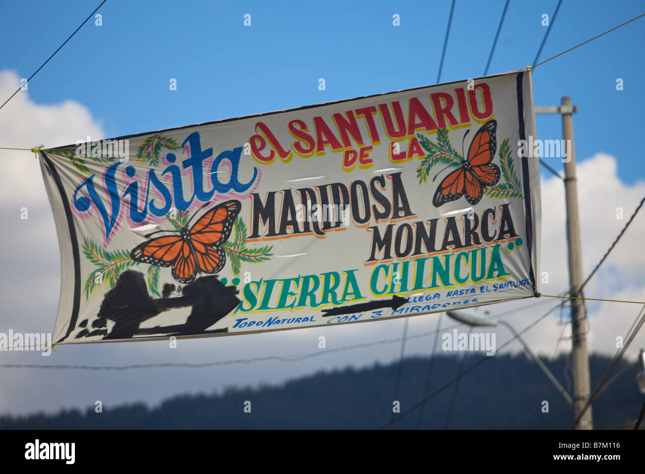 A sign in spanish marking the entry to the Monarch Butterfly Biosphere Reserve in Sierra Chincua central Mexico Stock Photo
