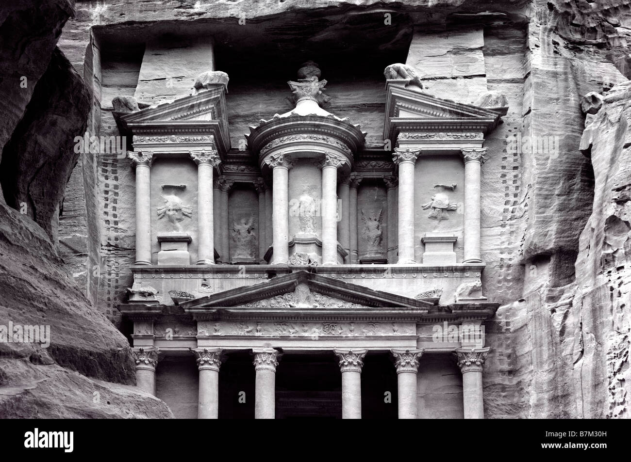 Petra jordan in black and white hi-res stock photography and images - Alamy