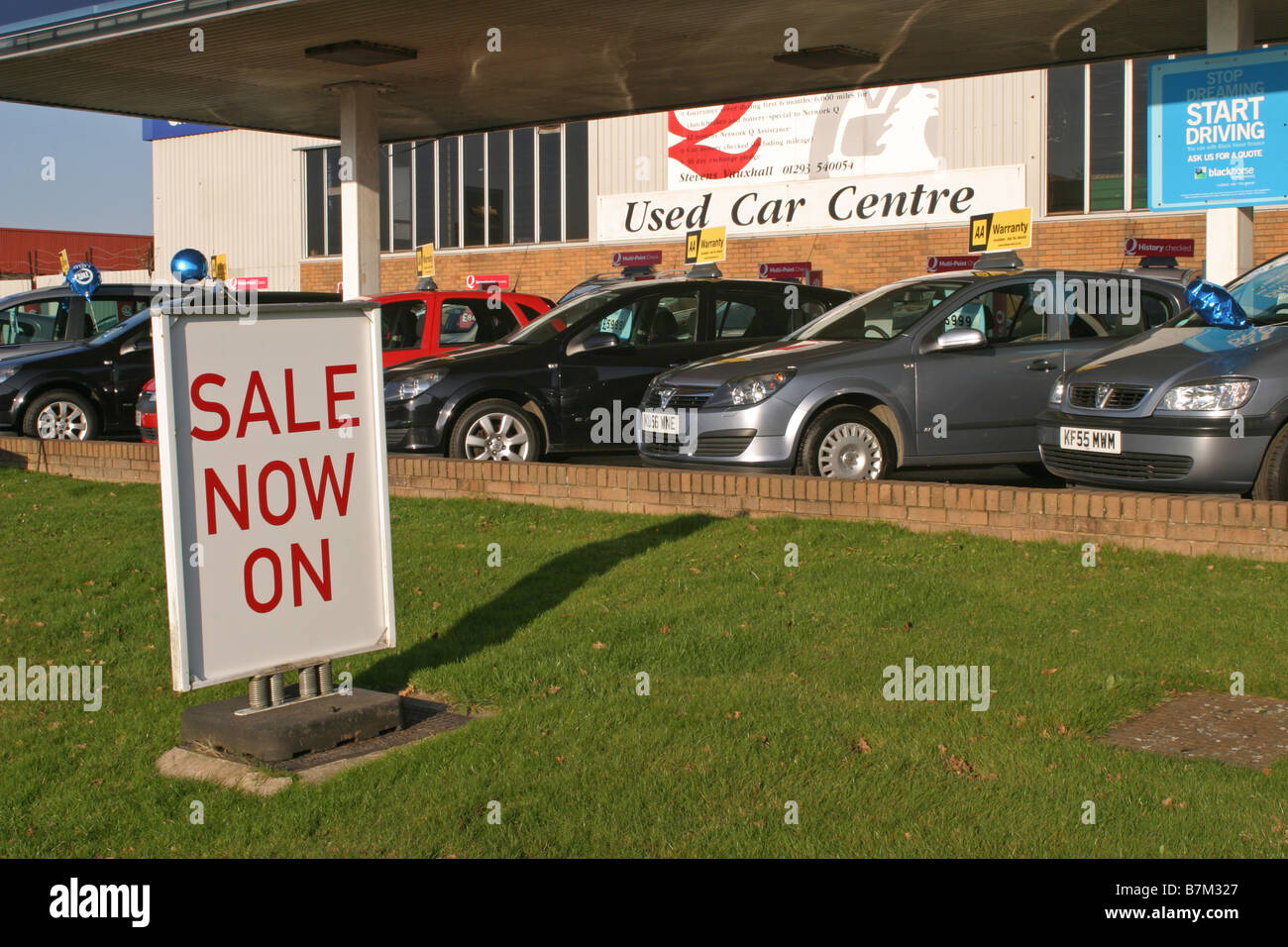 Second hand car dealer uk hires stock photography and images Alamy