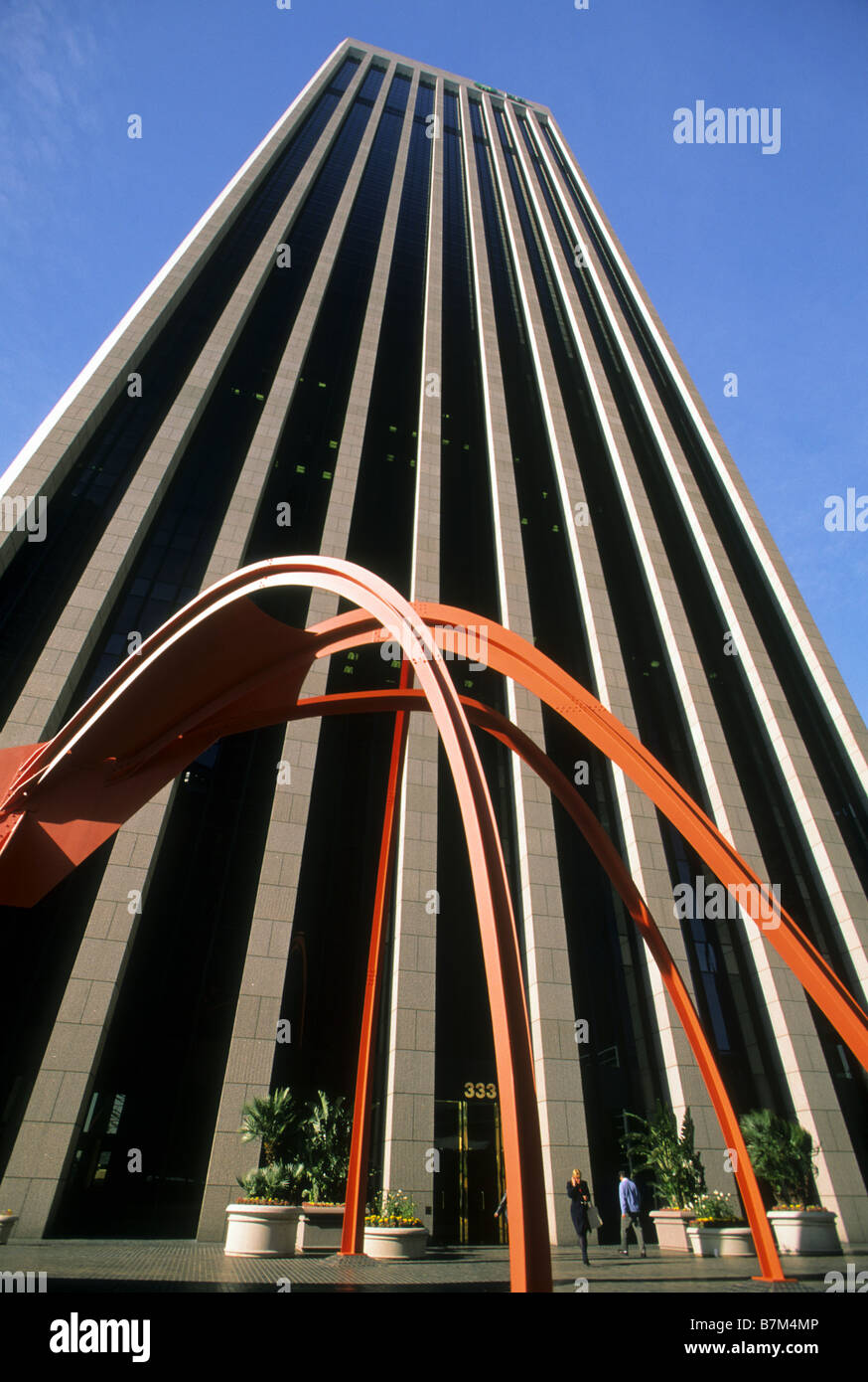 Upward view of Alexander Calder sculpture Four Arches at BP Plaza ...