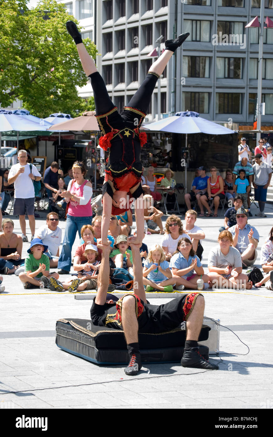 World Busker's Festival, Cathedral Square, Christchurch, Canterbury, New  Zealand Stock Photo - Alamy