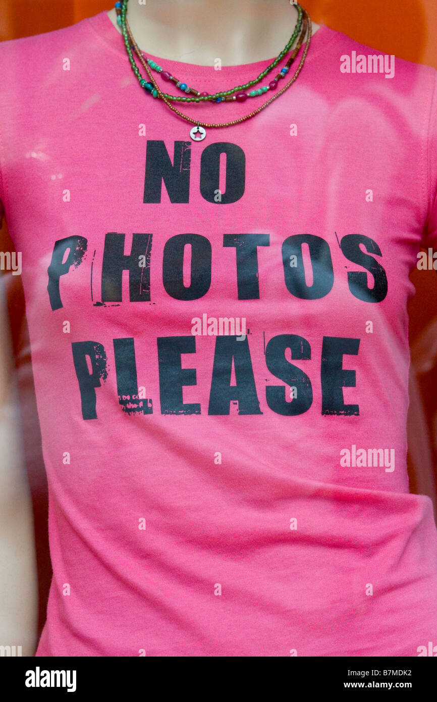 No paparazzi please hi-res stock photography and images - Alamy