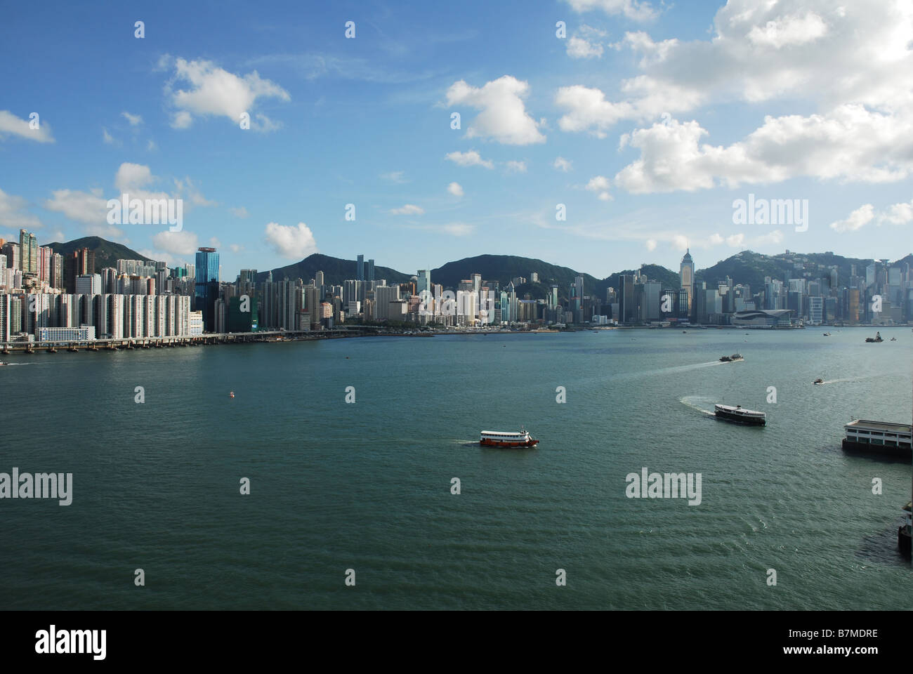 Hong Kong harbour Stock Photo - Alamy