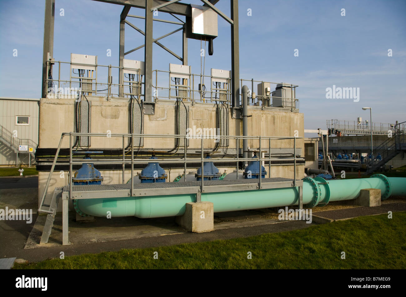 Southern water and sewage hires stock photography and images Alamy