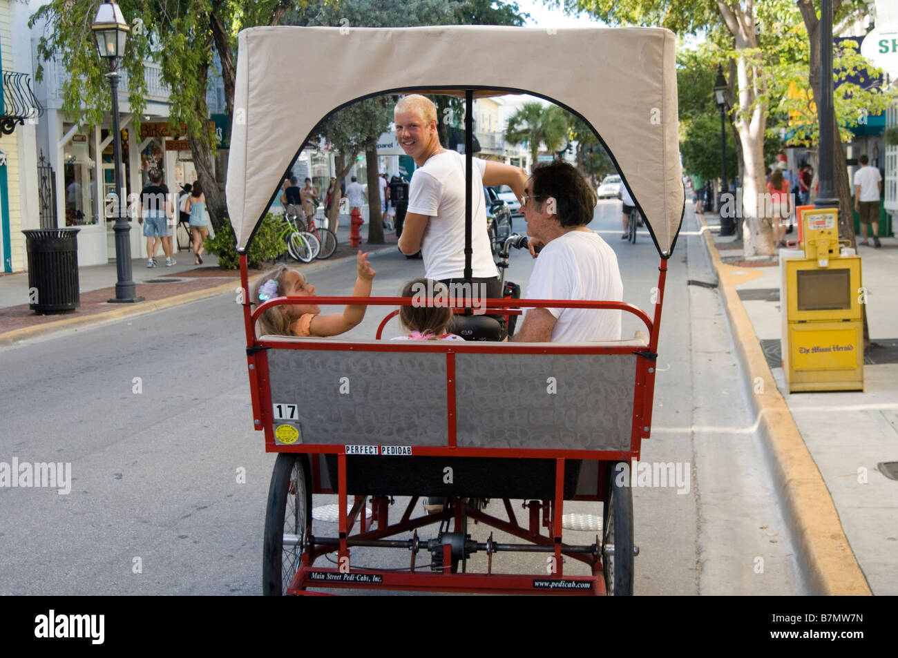 Pedal cab hires stock photography and images Alamy