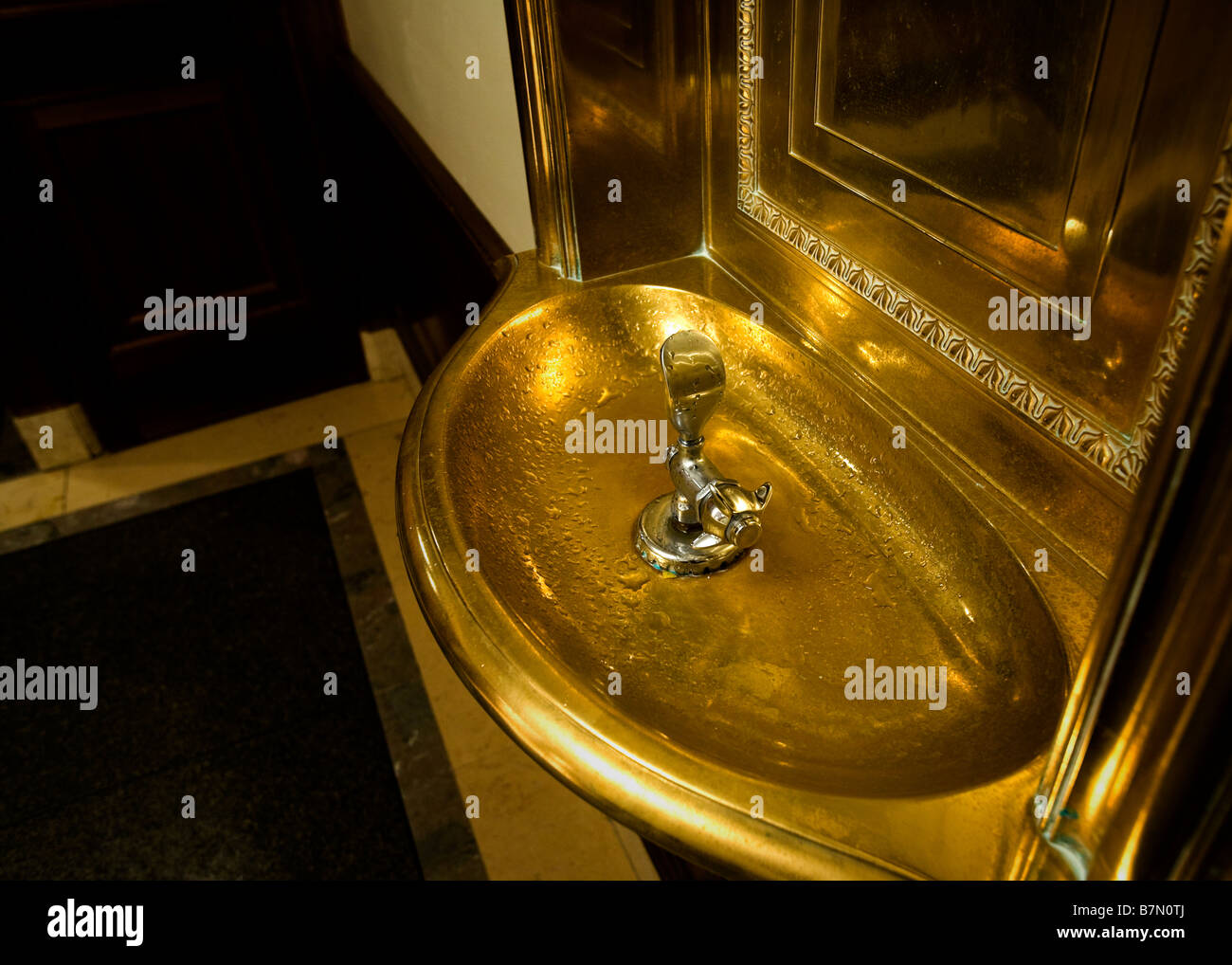 Public drinking fountain (water fountain USA Stock Photo Alamy