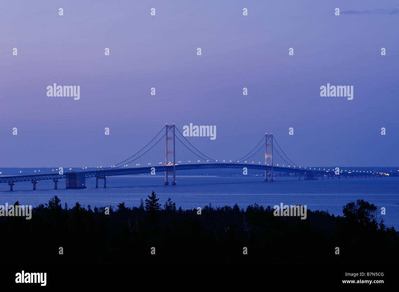 Mackinac Bridge At Dawn On The Straits Of Mackinac In Mackinac And ...