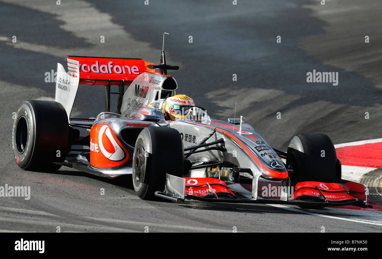 Lewis HAMILTON testdrives the McLaren Mercedes MP4 24 Formula One car in  January 2009 Stock Photo - Alamy