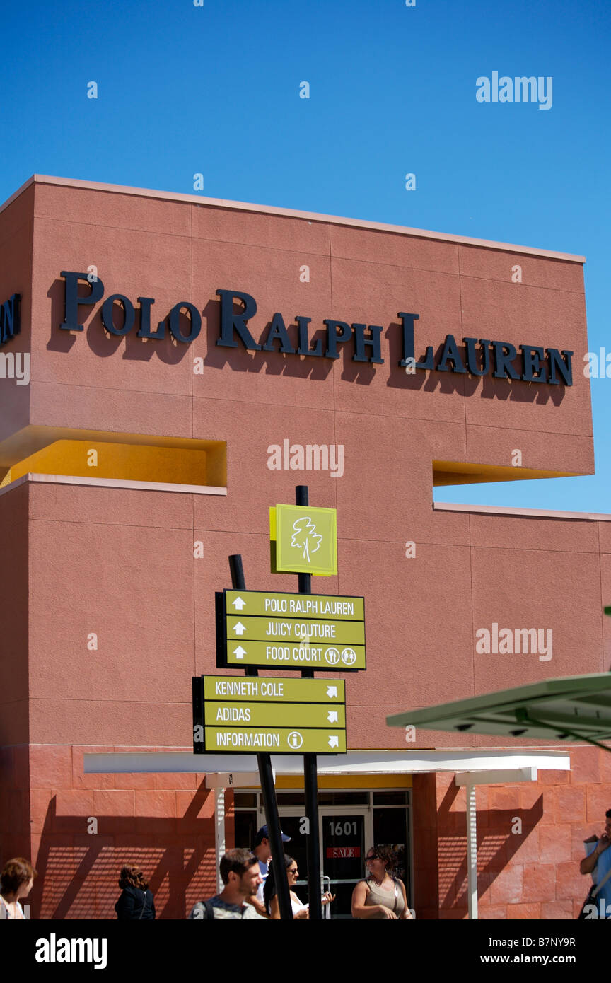 Las Vegas Premium Outlets North Shopping Mall Stock Photo - Alamy