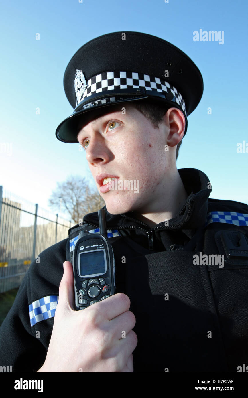 Grampian Police officer from Aberdeen, Scotland, UK, trains to use airwave radio Stock Photo