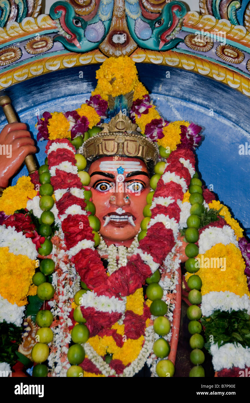 Sri Mariamman Hindu Temple Chinatown Singapore art Stock Photo - Alamy Sri Mariamman Hindu Temple Chinatown Singapore art Stock Photo - Alamy