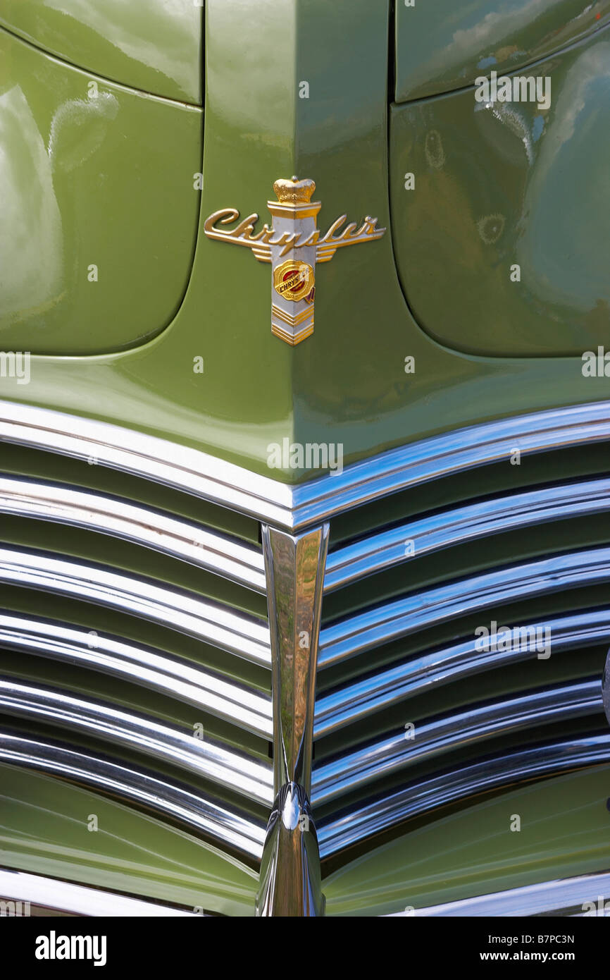 Vintage chrysler emblem hi-res stock photography and images - Alamy