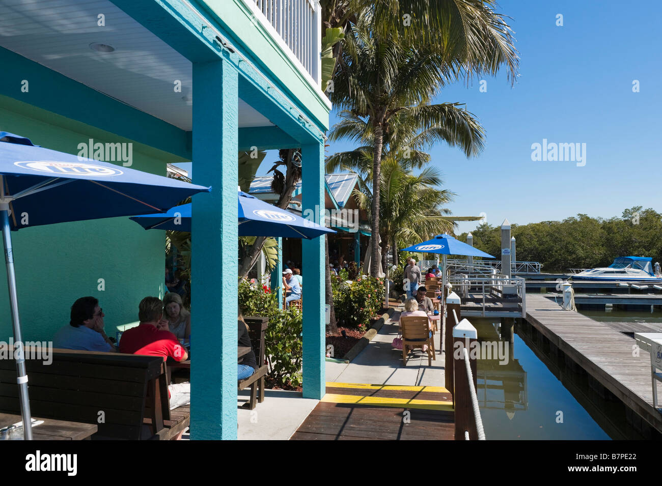 Parrot Key Caribbean Grill, Salty Sam's Marina, San Carlos Island, Fort  Myers Beach, Gulf Coast, Florida, USA Stock Photo - Alamy