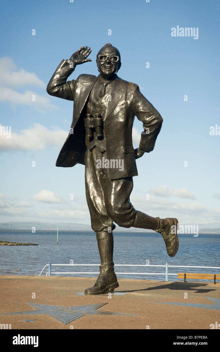Eric Morecambe statue on Mrecambe seafront Stock Photo