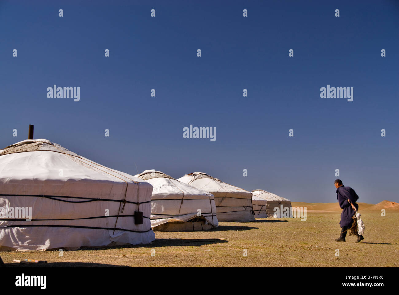 Mongolia tent hi-res stock photography and images - Alamy
