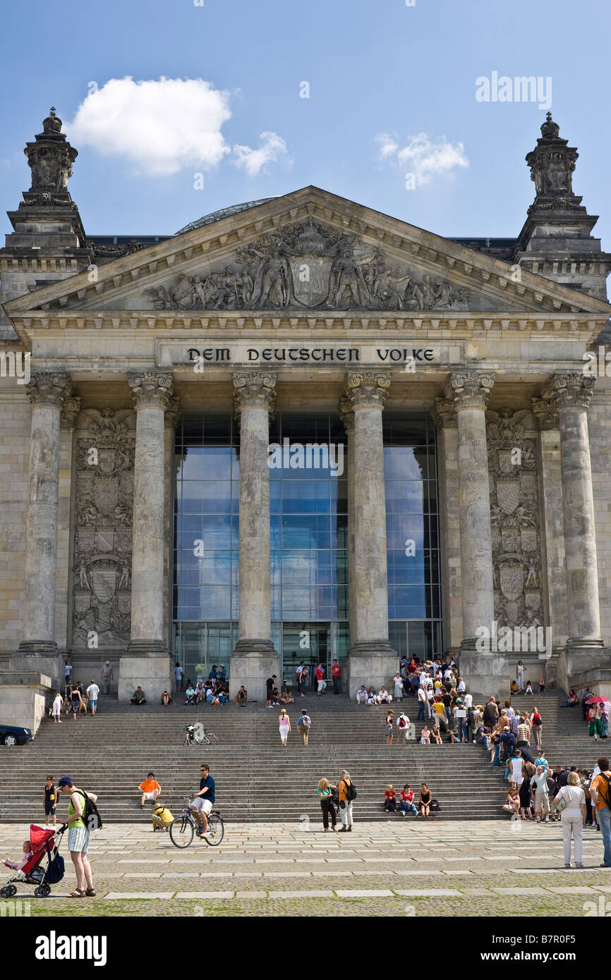 Entrance of the Reichstag Building, Berlin, Germany Stock Photo - Alamy