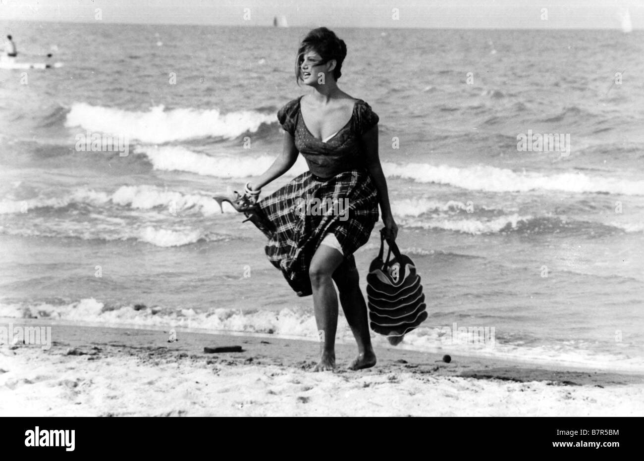 La Ragazza con la valigia Girl with a Suitcase Year: 1960 Italy Director:  Valerio Zurlini Claudia Cardinale Stock Photo - Alamy