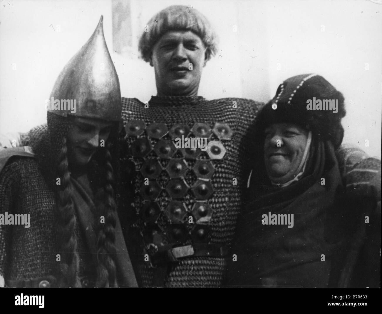 Aleksandr Nevsky Aleksandr Nevskiy Year: 1938 USSR Director : Serguei ...