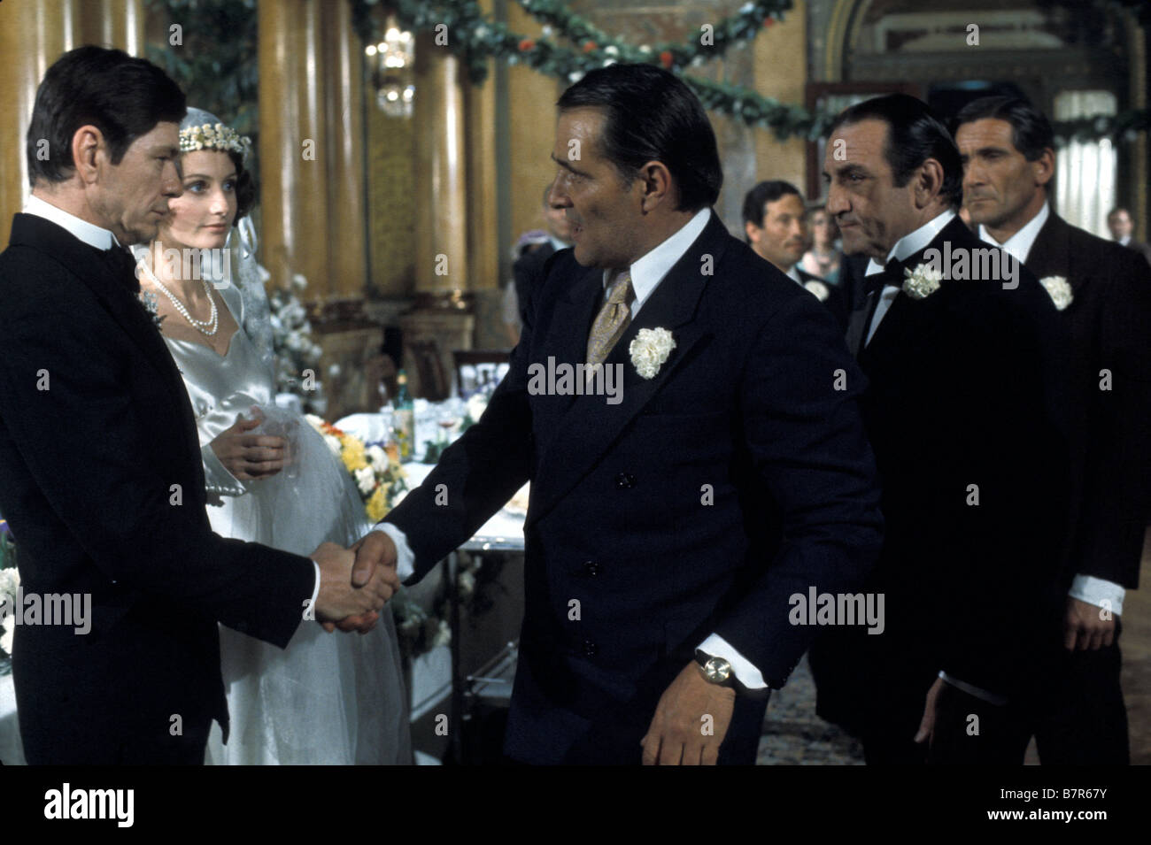 The Valachi Papers Year: 1972 Italy / France Charles Bronson, Jill Ireland, Lino Ventura  Director: Terence Young Stock Photo
