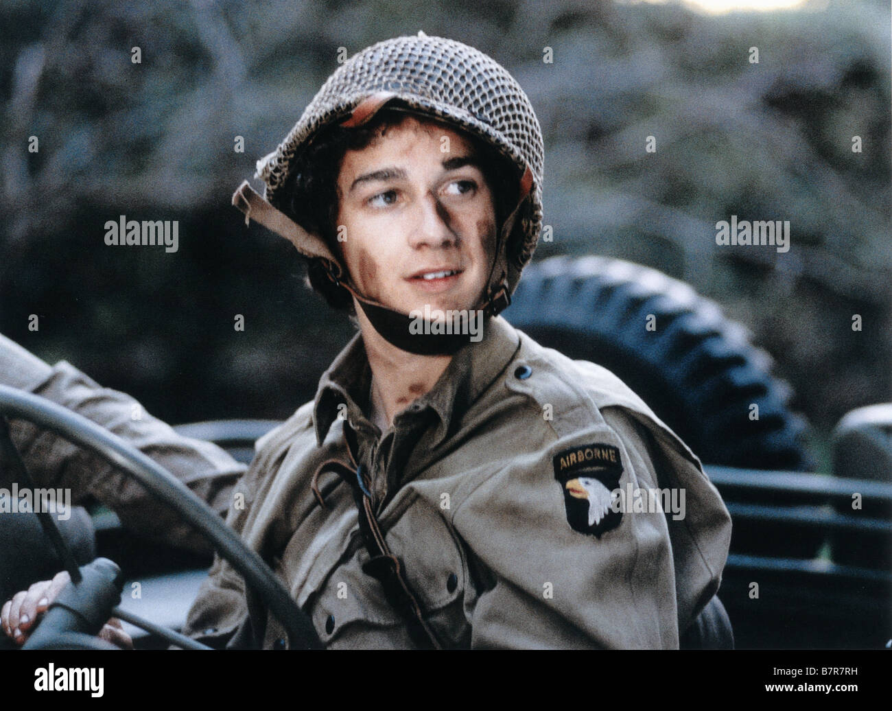 The battle of shakers heights THE BATTLE OF SHAKERS HEIGHTS Year 2003