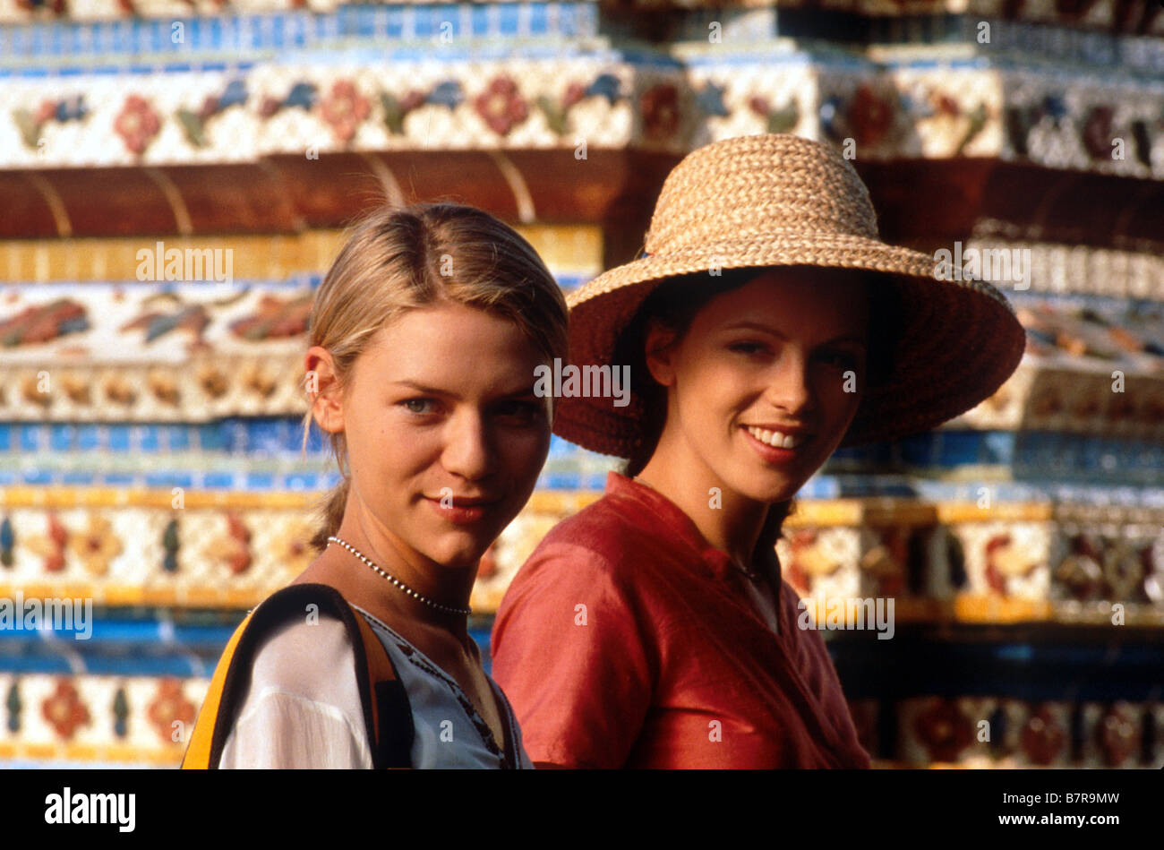 Brokedown Palace  Year: 1999 USA Director: Jonathan Kaplan Claire Danes, Kate Beckinsale Stock Photo
