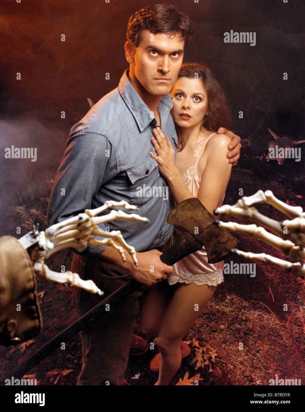 Bruce campbell evil dead 1981 hi-res stock photography and images