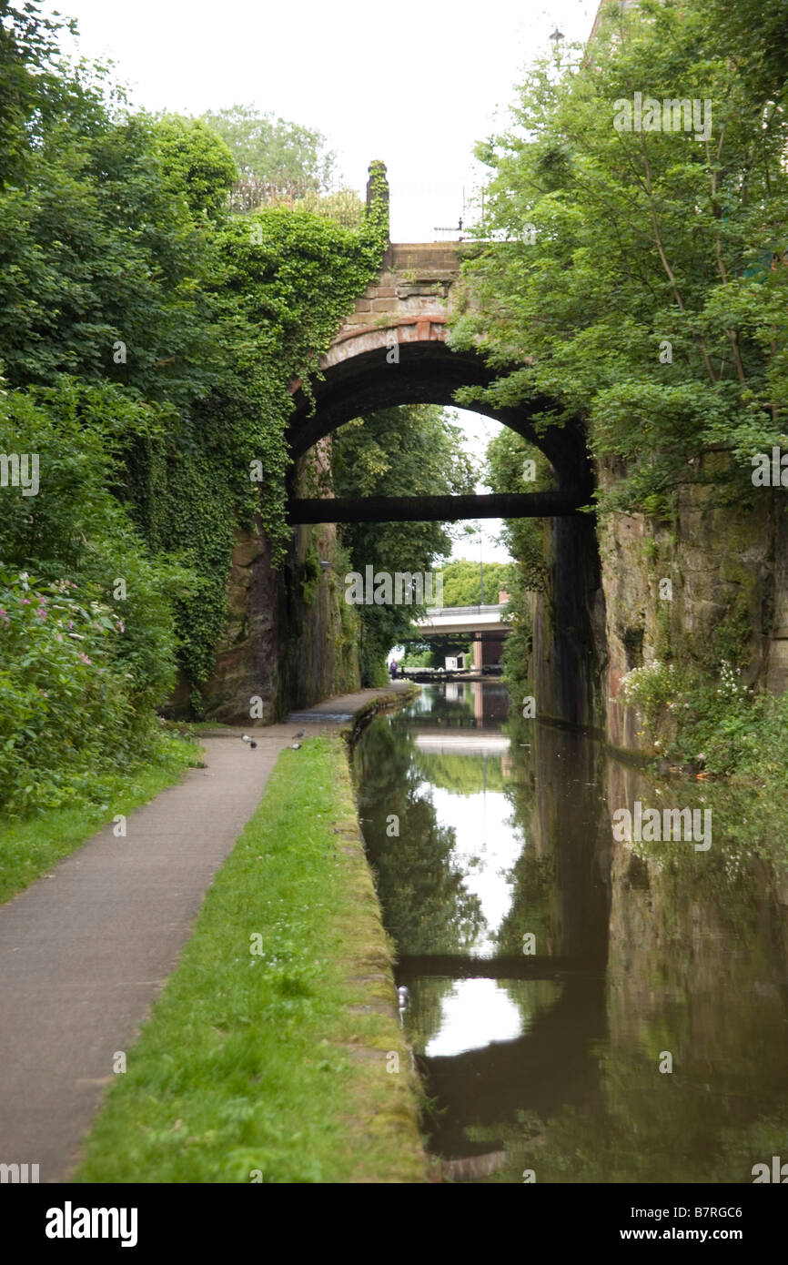 Bridge on the Shropshire Union Canal in the centre of Chester, England Stock Photo