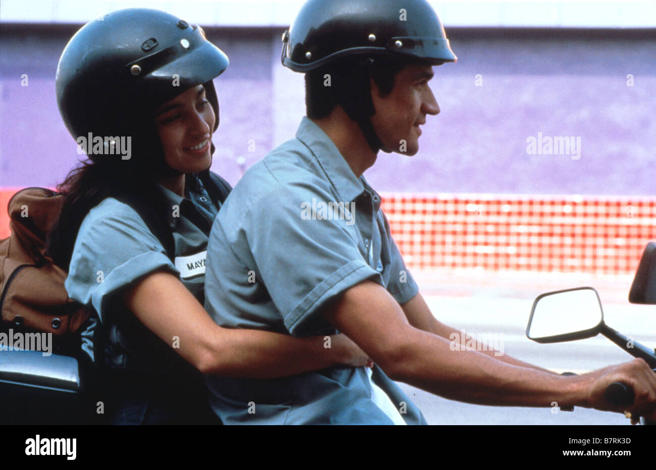 Bread and Roses Year 2000 UK Director Ken Loach Pilar Padilla