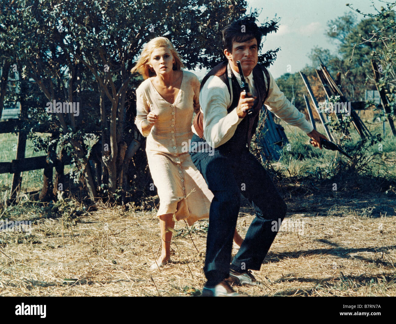 Bonnie and Clyde Year 1967 USA Director Arthur Penn Warren Beatty, Faye Dunaway Stock Photo