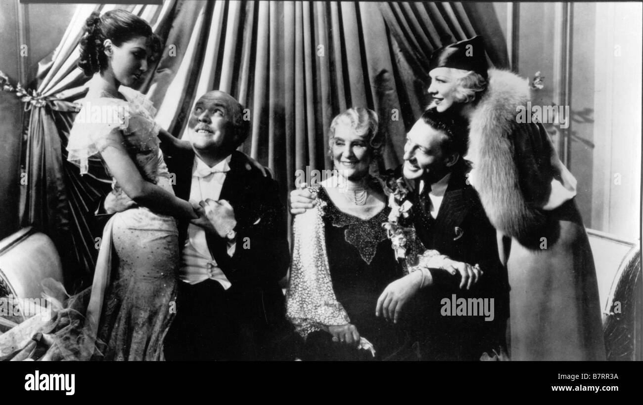 Grande dame d'un jour lady for a day Year: 1933 USA warren william may robson glenda farrel guy kibbee Director :frank capra Stock Photo - Alamy Grande dame d'un jour lady for a day Year: 1933 USA warren william may robson glenda farrel guy kibbee Director :frank capra Stock Photo - Alamy