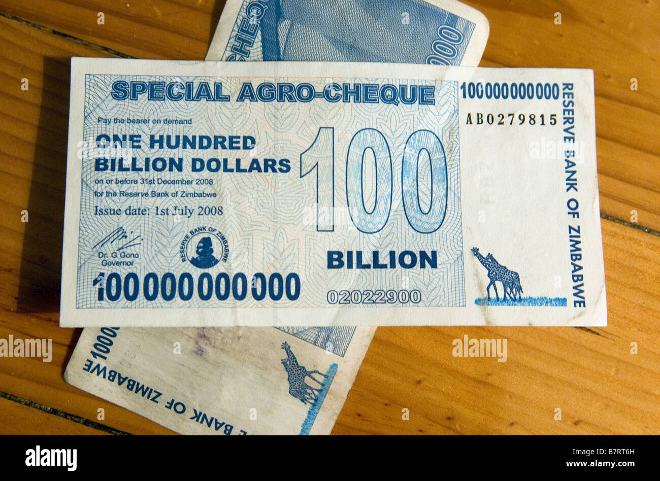 Billion Dollar Note Hi res Stock Photography And Images 47 OFF
