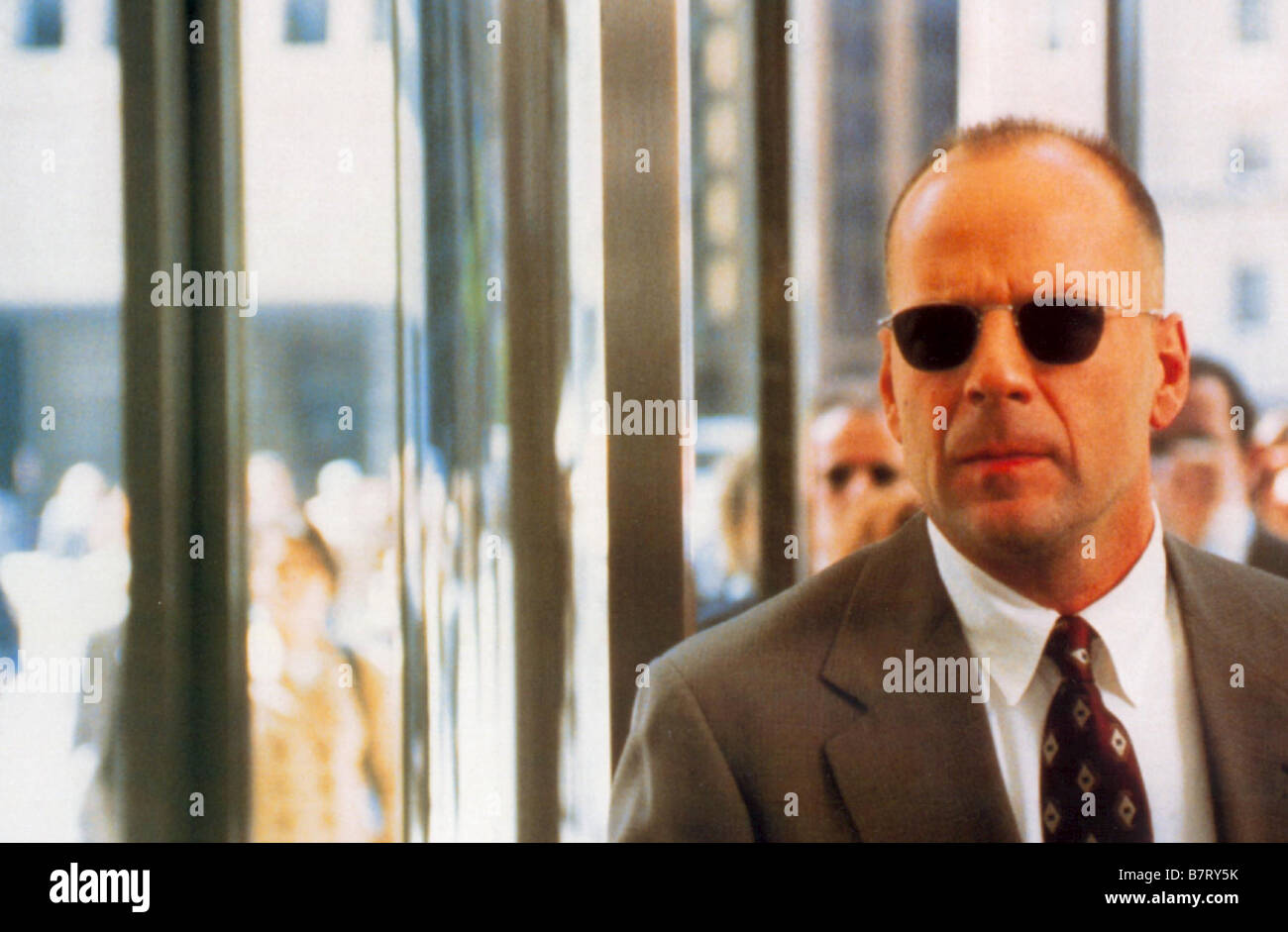 Mercury rising 1998 bruce willis hi-res stock photography and images ...