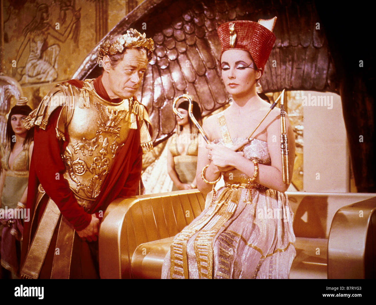 Cleopatra  Year: 1963 - UK / USA  Elizabeth Taylor, Rex Harrison Director : Joseph L. Mankiewicz Stock Photo