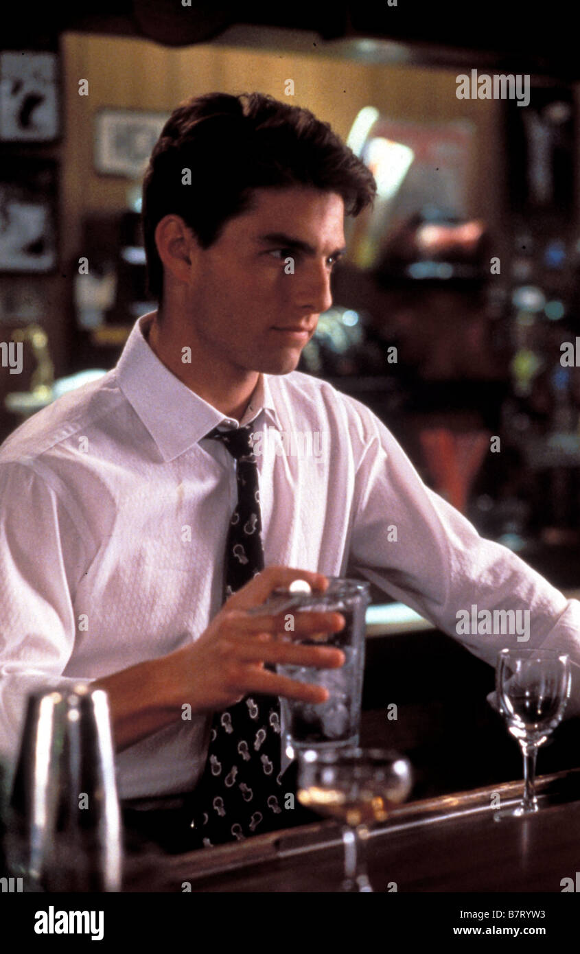 Cocktail Year: 1987 USA Tom Cruise Director: Roger Donaldson Stock Photo -  Alamy