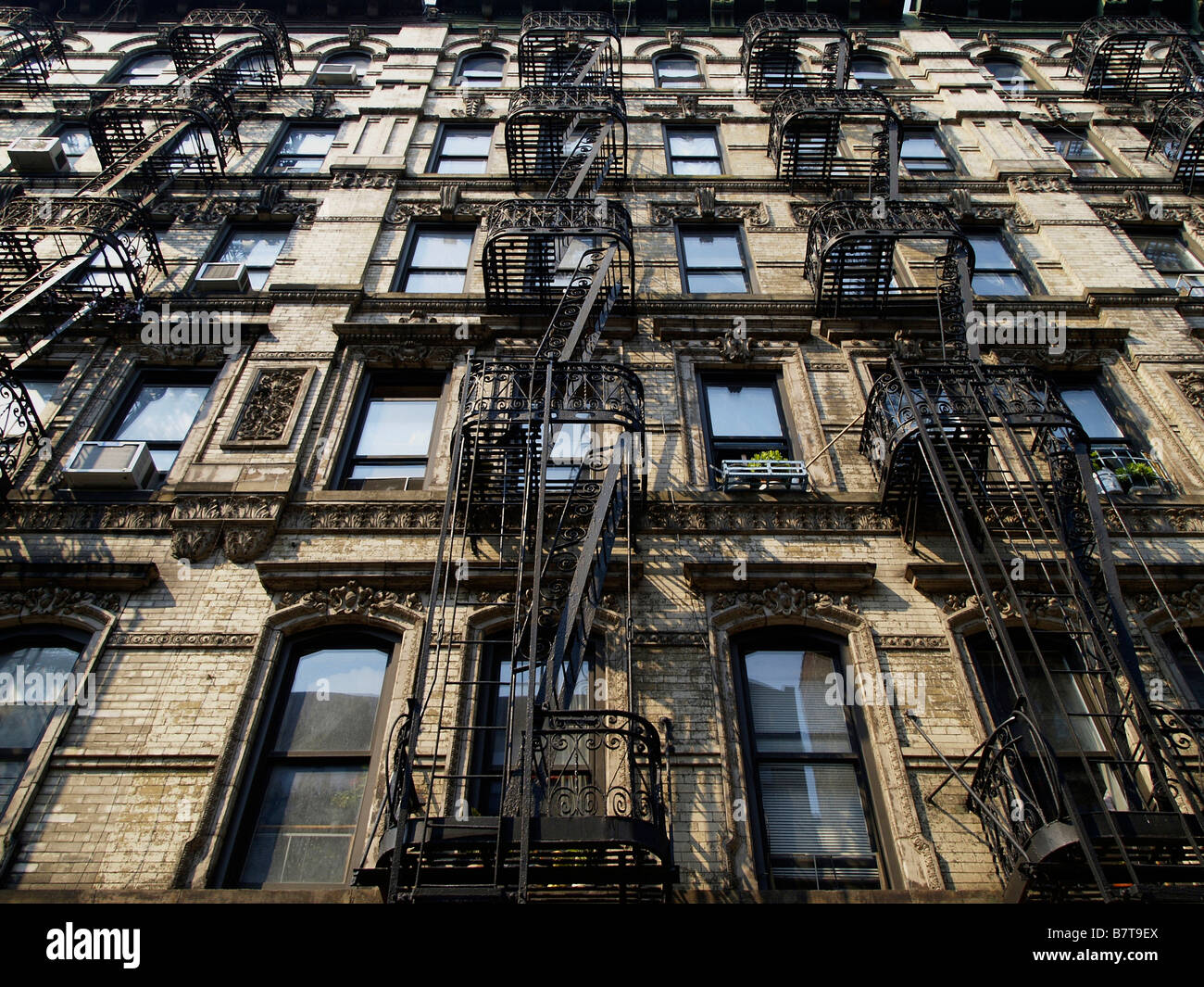 Tall Residential Building High Resolution Stock Photography and Images ...