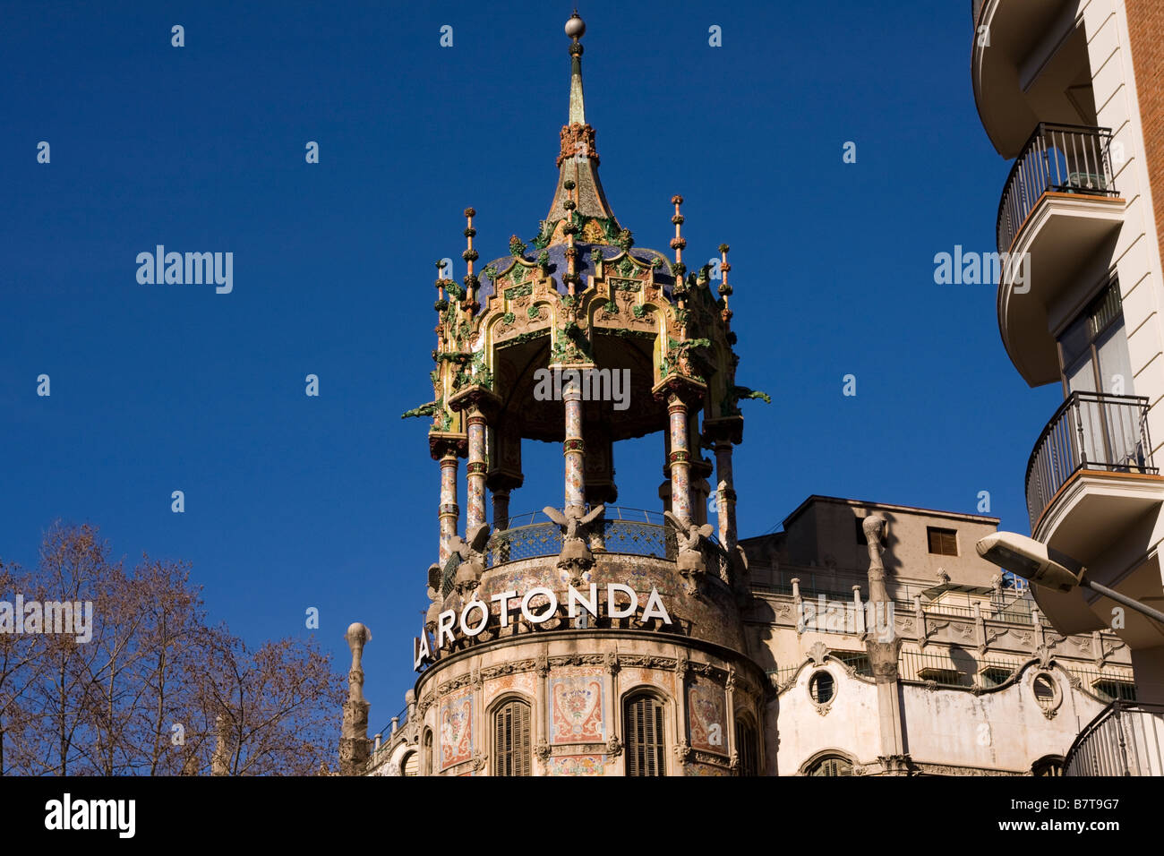 Modernista hi-res stock photography and images - Alamy