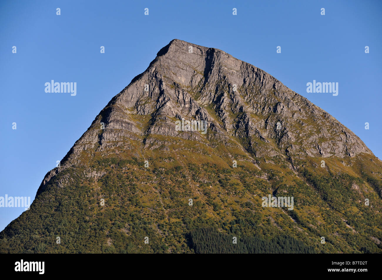 The rocky summit of Hjarttinden on the island of Aldra north west Norway Stock Photo