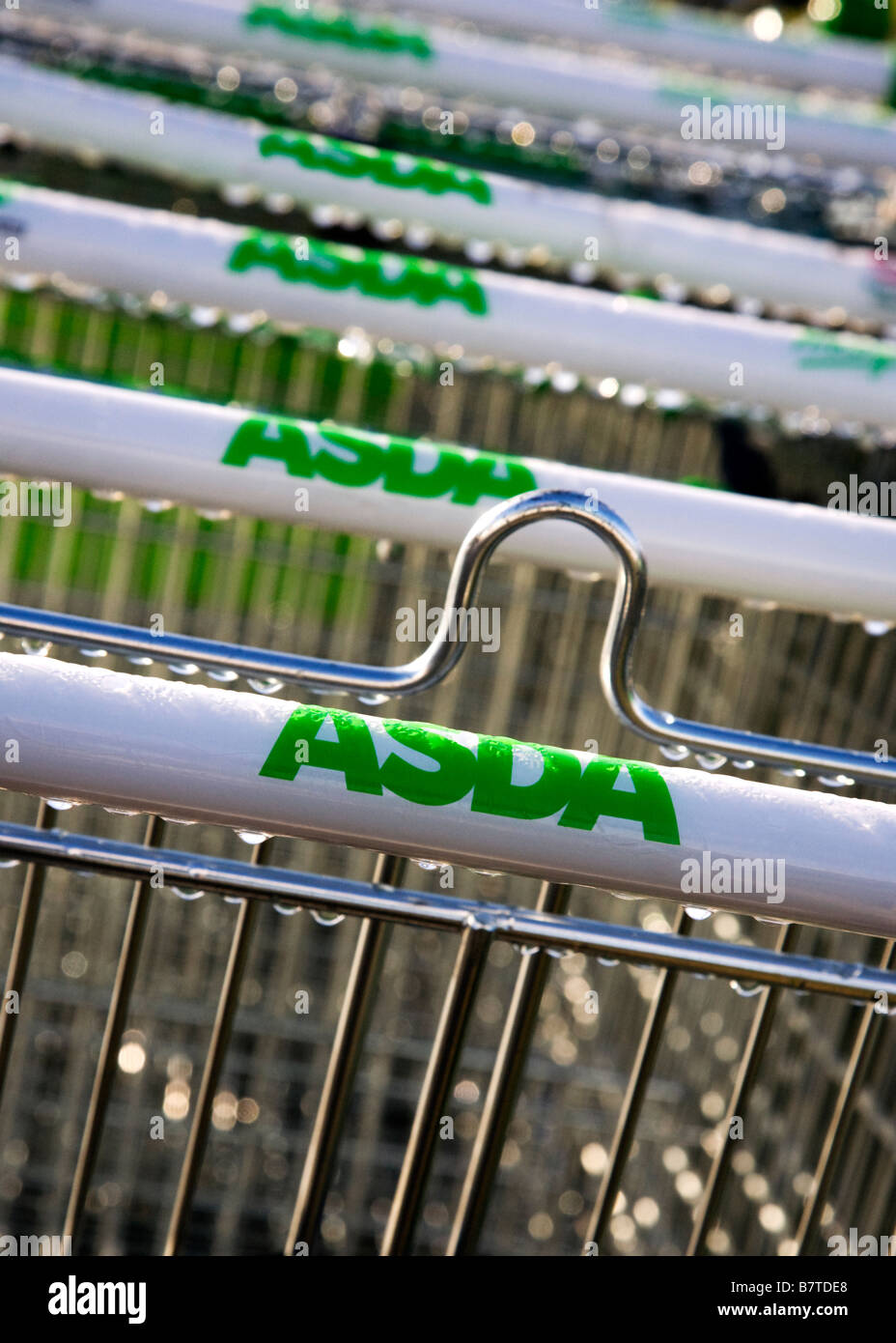 Shopping basket asda hires stock photography and images Alamy