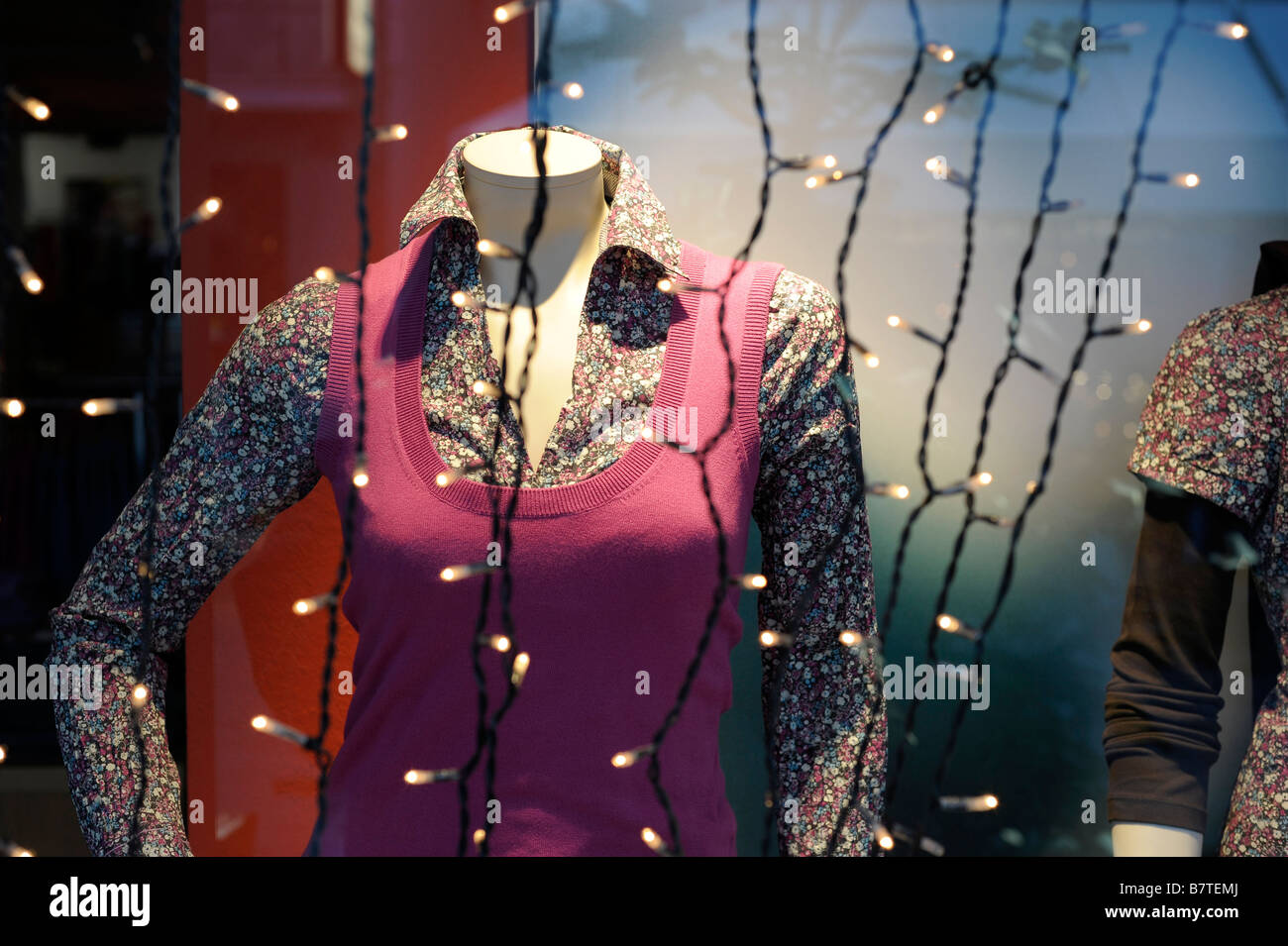 Headless mannequin hires stock photography and images Alamy
