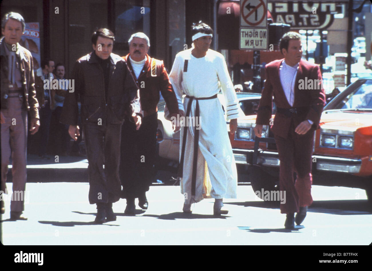 Star Trek IV The Voyage Home  Year: 1986 USA Walter Koenig, William Shatner, Leonard Nimoy  Director: Leonard Nimoy Stock Photo