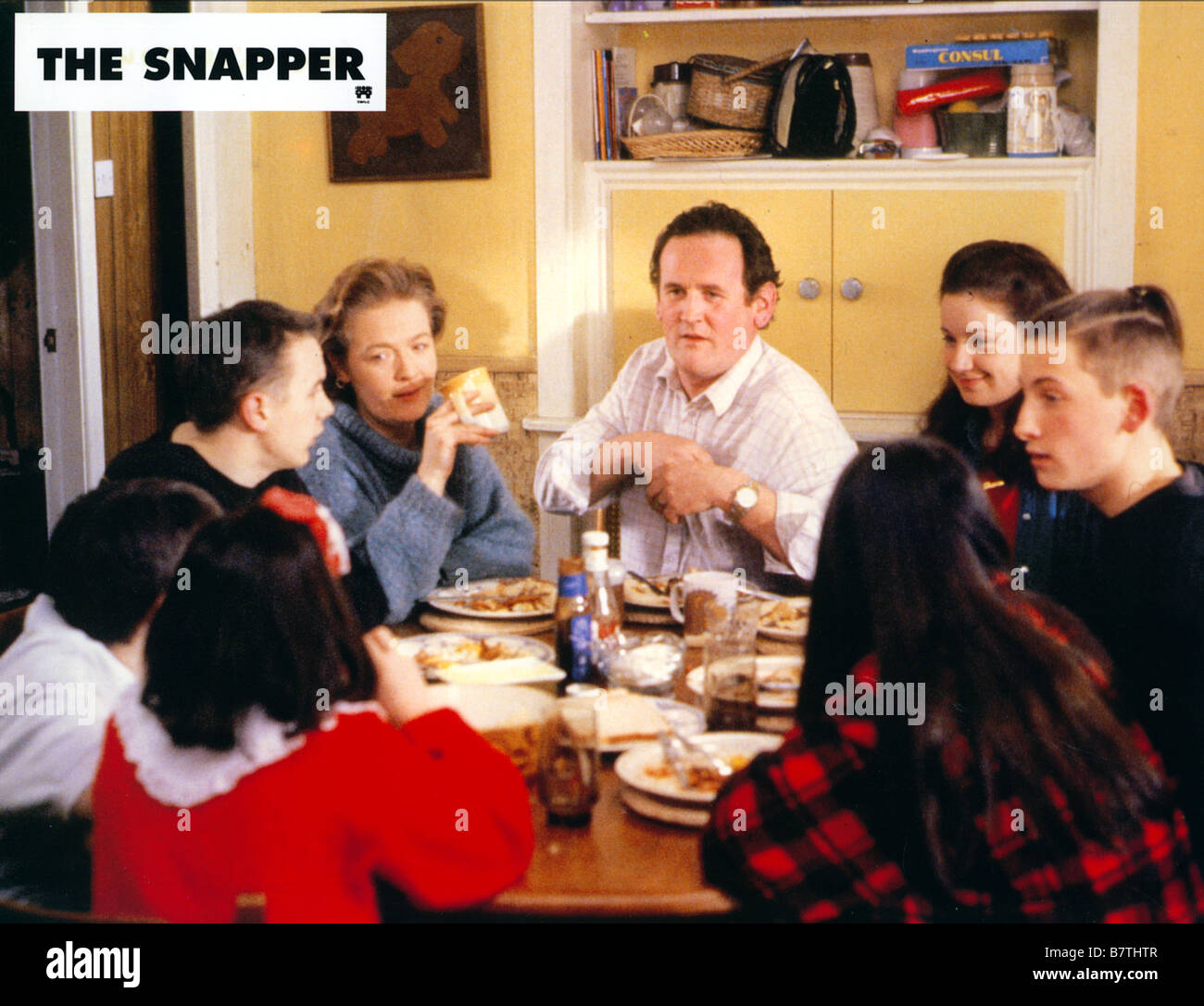 The Snapper The Snapper Year: 1993 - uk Tina Kellegher, Ciara Duffy, Colm  OByrne, Colm Meaney, Ruth McCabe, Peter Rowan, Eanna MacLiam, Joanne  Gerrard Director: Stephen Frears Stock Photo - Alamy