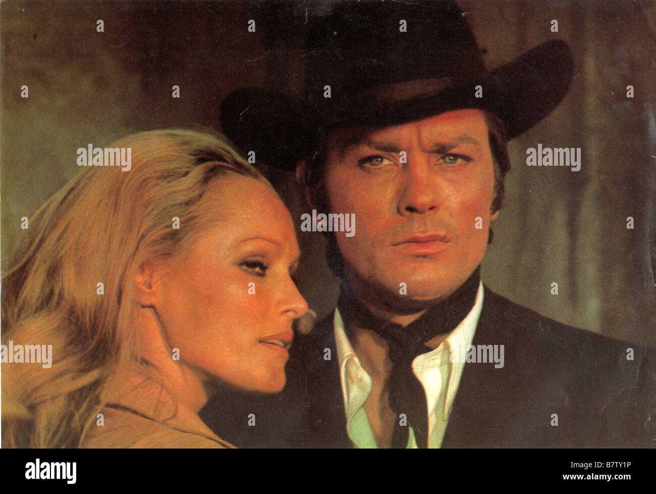 Red Sun  Year: 1971 Spain / Italy / France Director: Terence Young Alain Delon, Ursula Andress Stock Photo